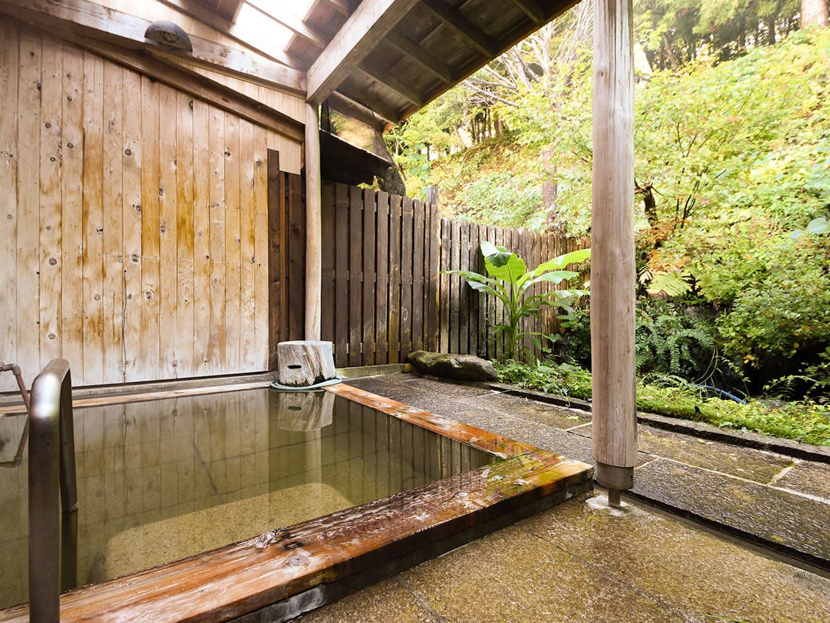 静山荘 露天風呂